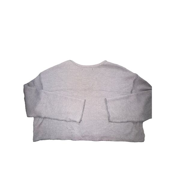 Urban Outfitters Long Sleeve Sweater Raw Hem V Neck Size Medium (v4) - Picture 3 of 3